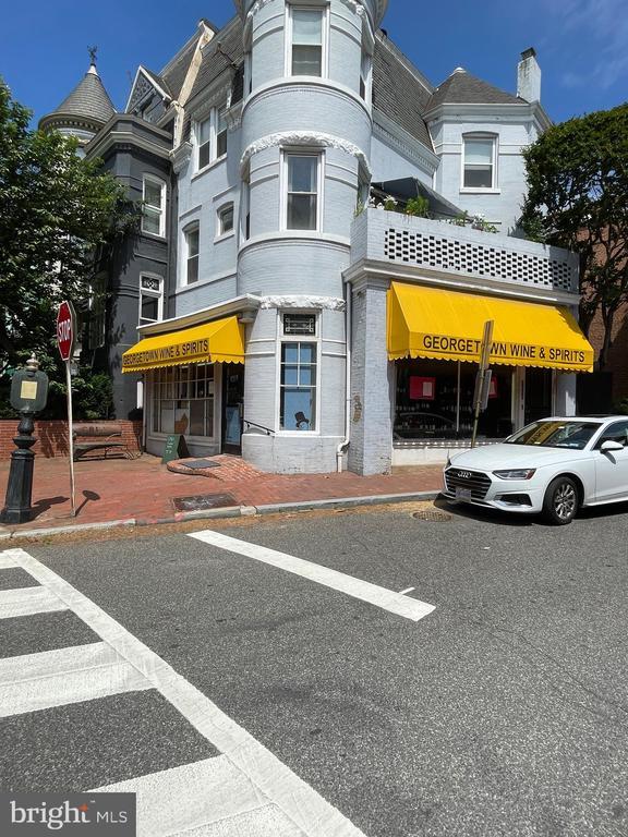 Building Photo - 2802 P St NW