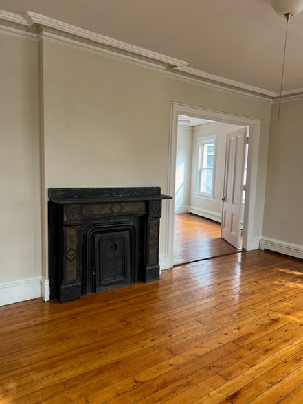 Building Photo - 468 Wickenden St
