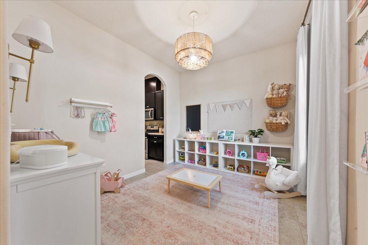 Building Photo - 4938 Sprint Cir