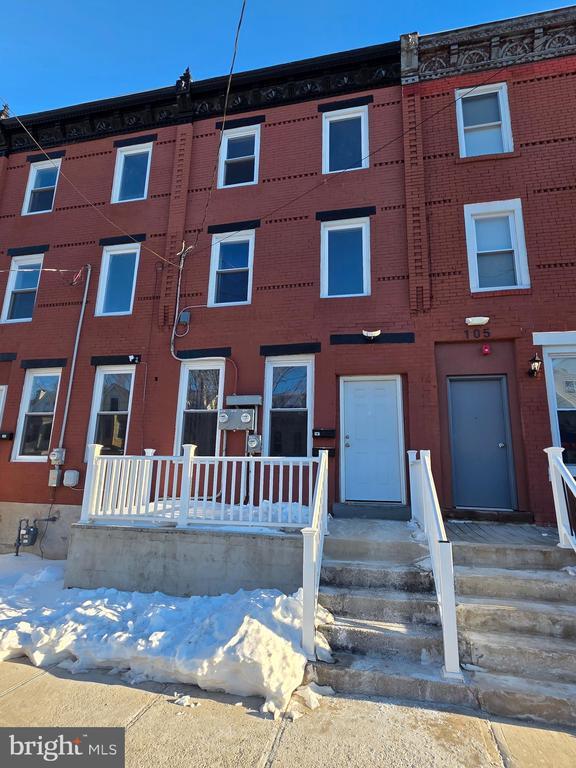 Building Photo - 107 Walnut Ave