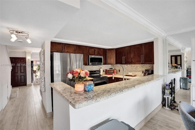 Building Photo - 16478 NE 27th Pl