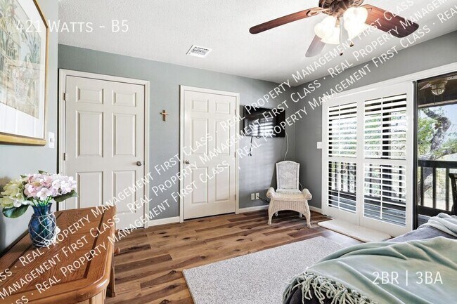 Building Photo - 421 Watts-B5