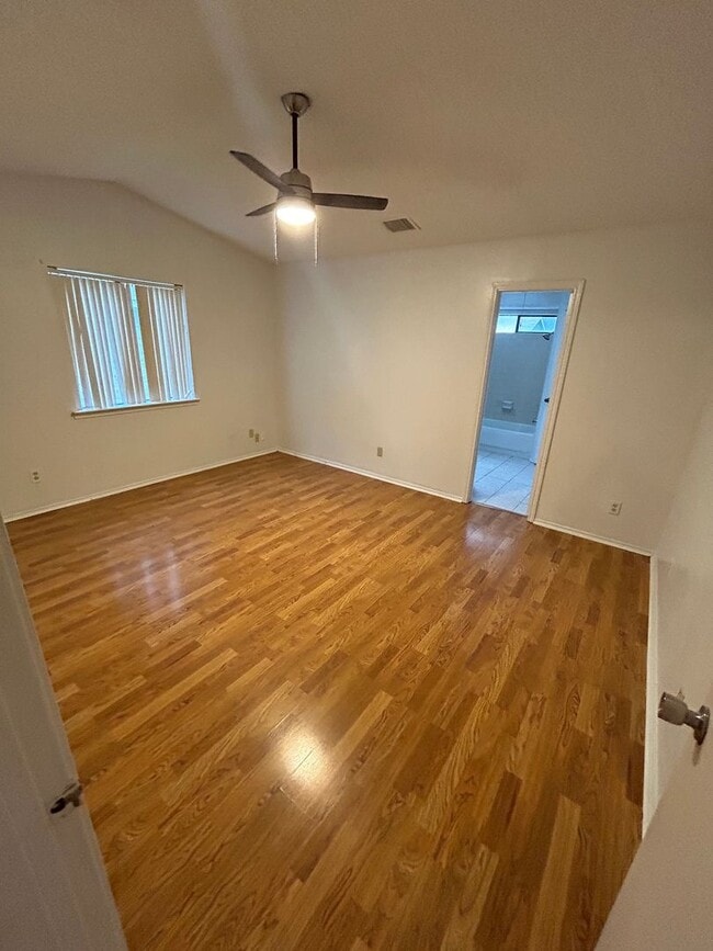 Building Photo - 3702 Bond St