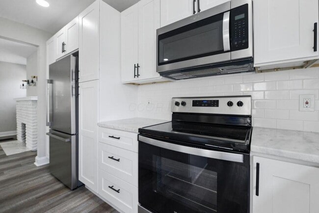 Building Photo - 529 E Morrill Ave