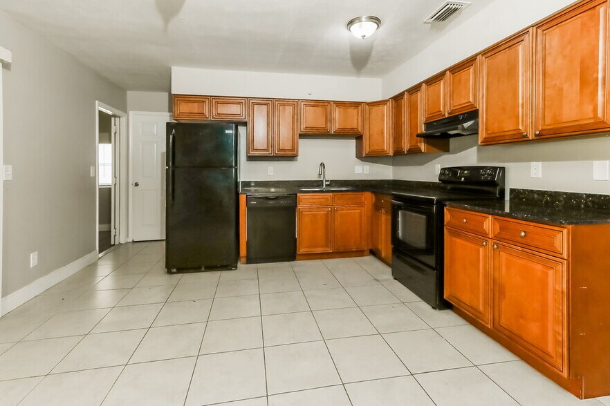Building Photo - 360 Melton Dr