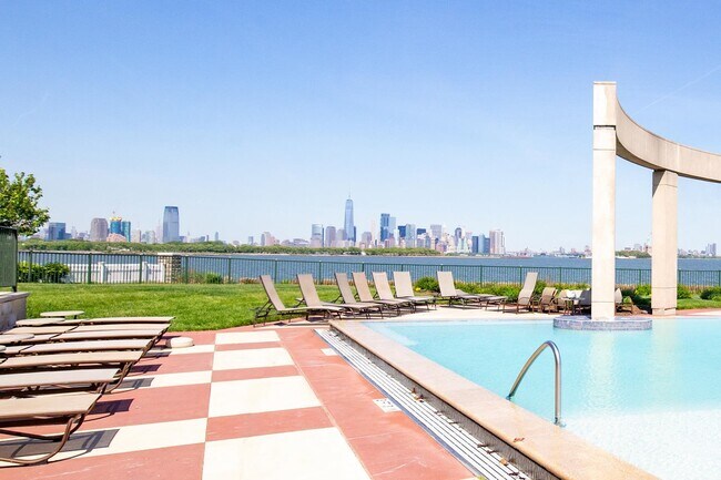 Building Photo - 109 Shearwater Ct E