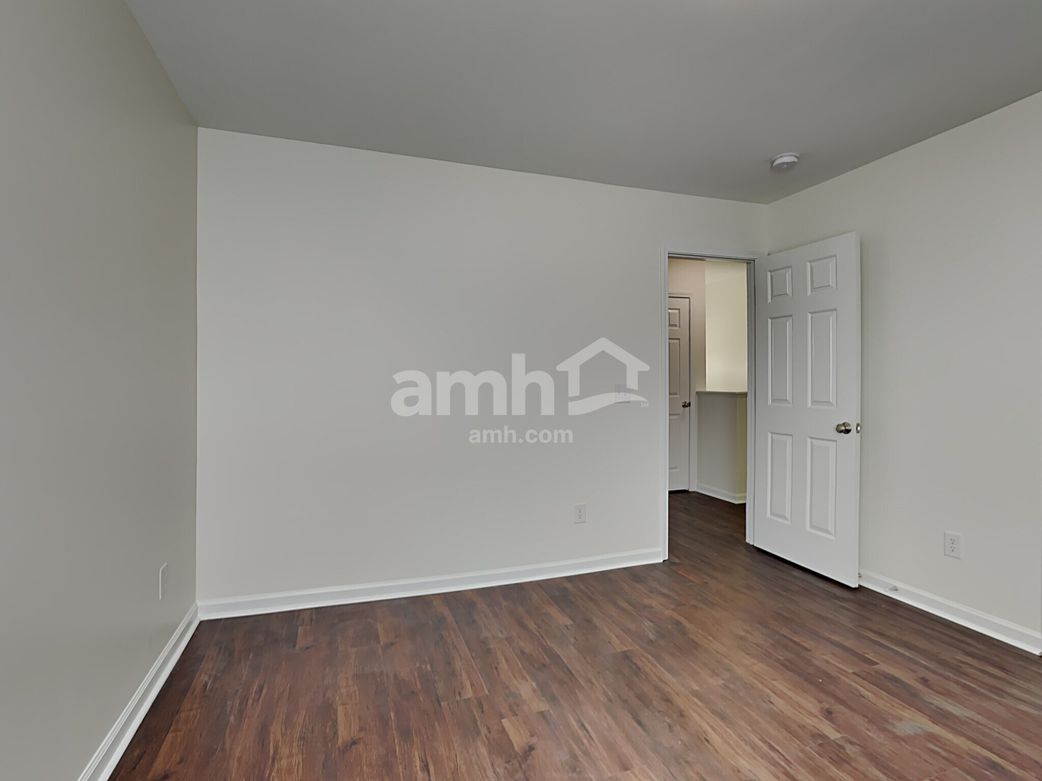 Building Photo - 1856 Planters Walk Dr