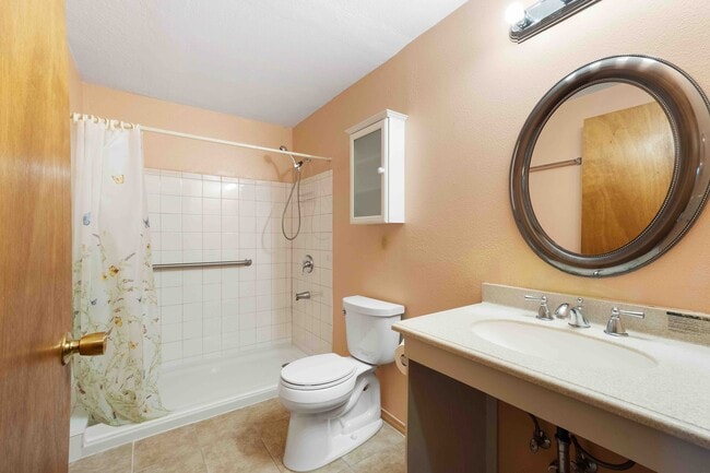 Building Photo - 12323 SW Millview Ct