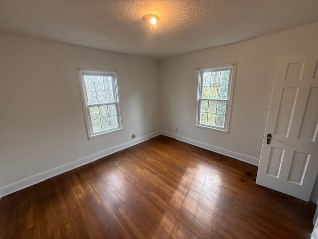 Building Photo - 510 Las Lomas Dr