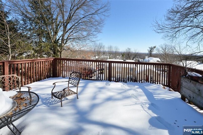 Building Photo - 79 Grand St