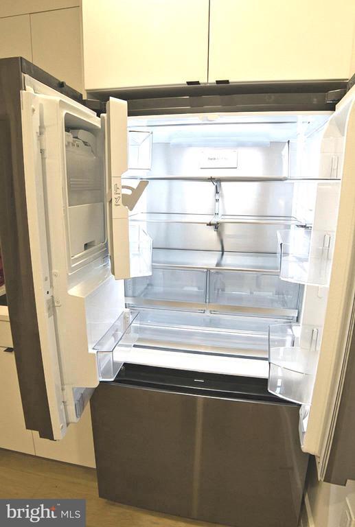 Building Photo - 1208 M St NW