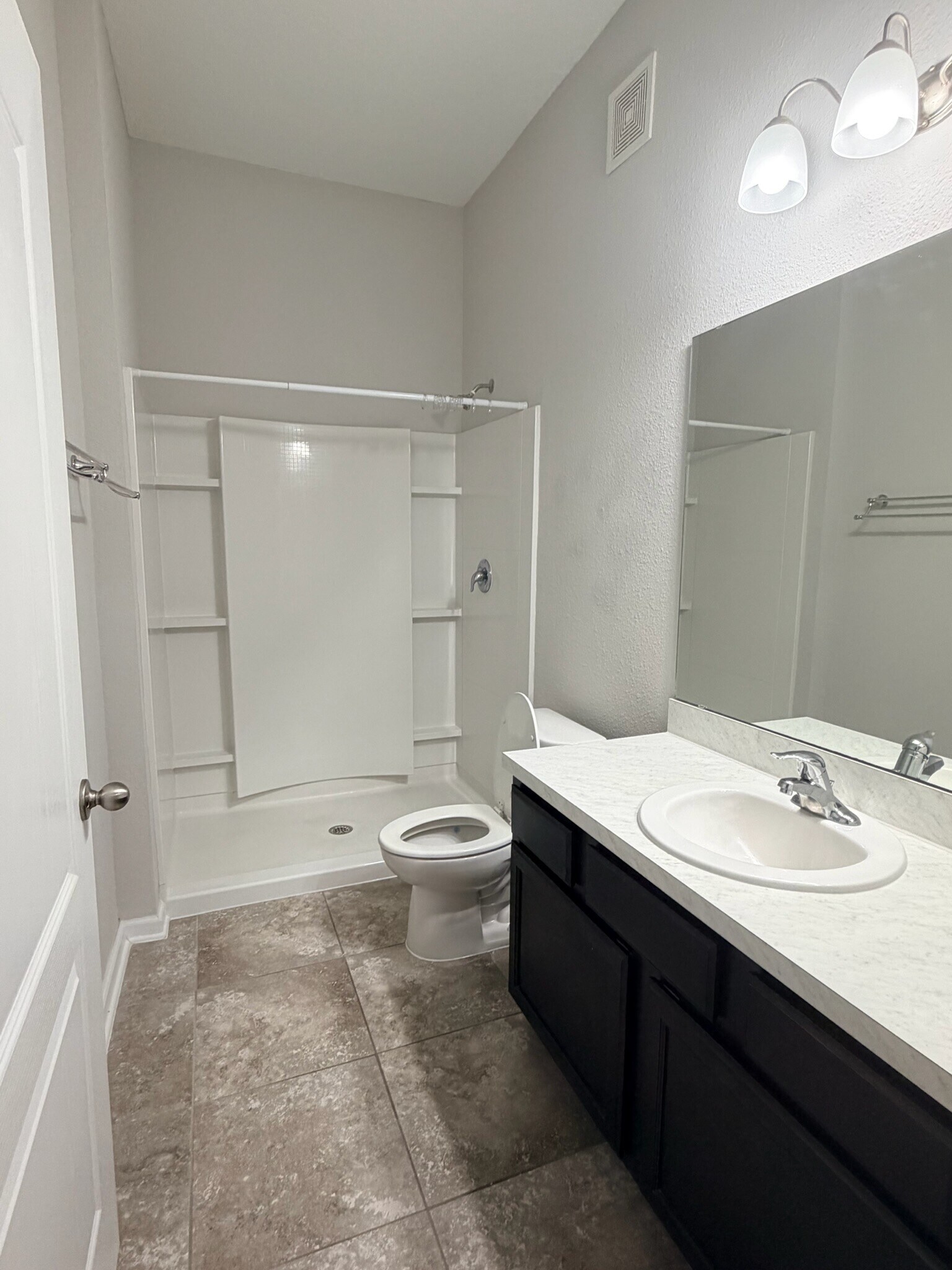 Master Bath - 200 Larkin Place