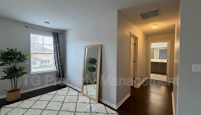 Building Photo - 12192 Endersleigh Ct