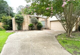 Building Photo - 15127 Forest Lodge Dr