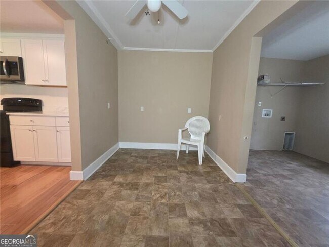 Building Photo - 220 Tuscarora Trail