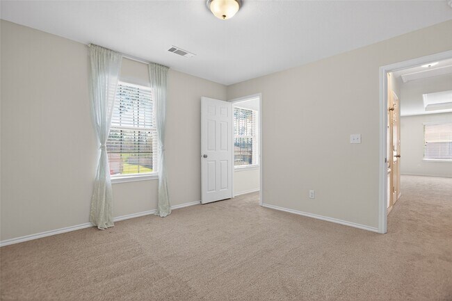 Building Photo - 2080 Lost Timbers Dr