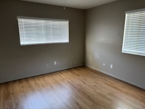 Building Photo - 921 Ocean View Ave