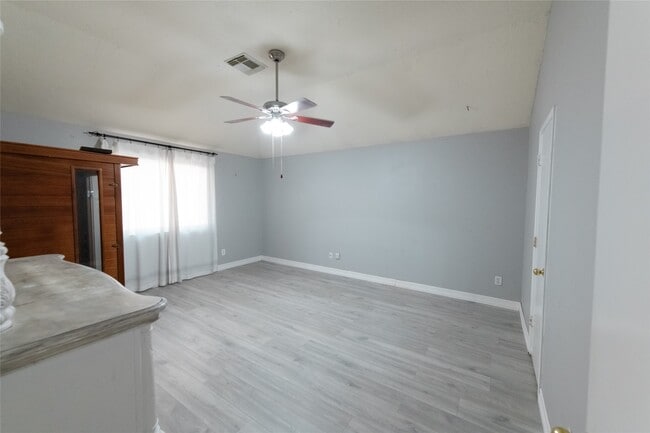 Building Photo - 18306 Campbellford Dr