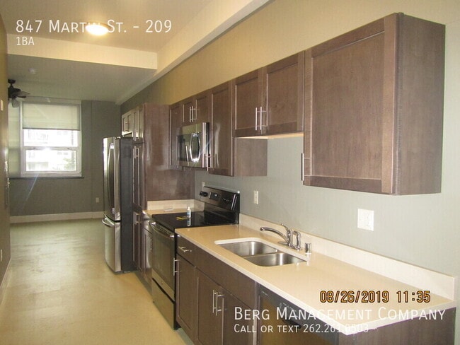 Primary Photo - 847 Martin St