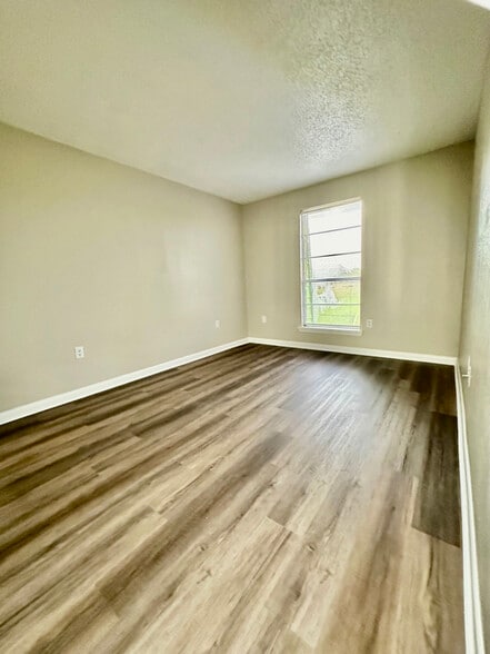 Building Photo - 3262 Wyoming St