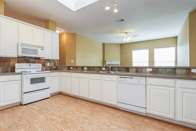 Building Photo - 10309 Fawn Meadow Ct