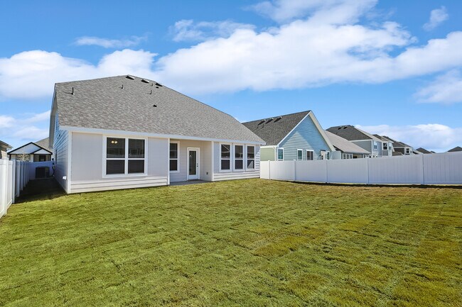 Building Photo - 5941 Revere Dr
