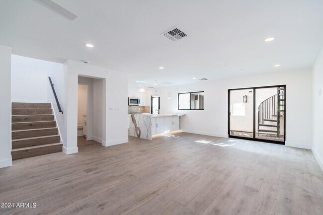 Building Photo - 7688 E Minnezona Ave