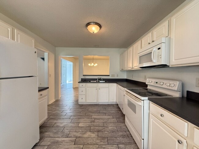 Building Photo - 1148 Academic Dr