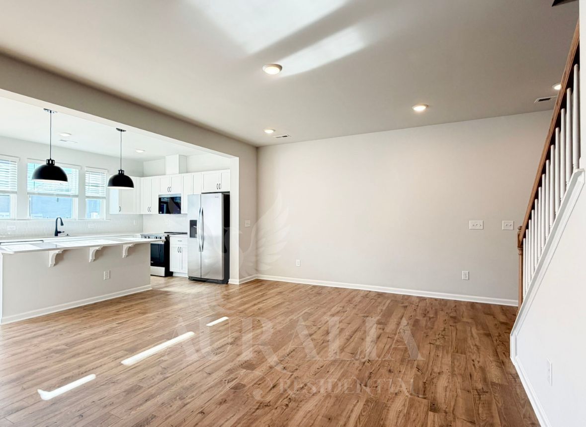 Building Photo - 111 Lennei Ln