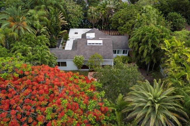 Building Photo - 3945 Loquat Ave