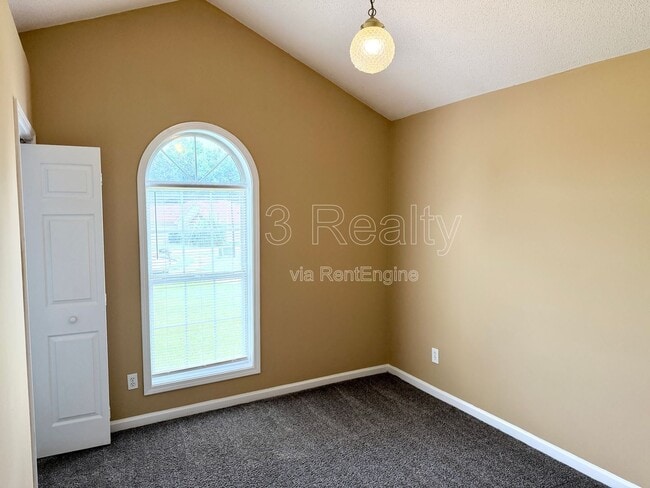 Building Photo - 545 Plantation Cove