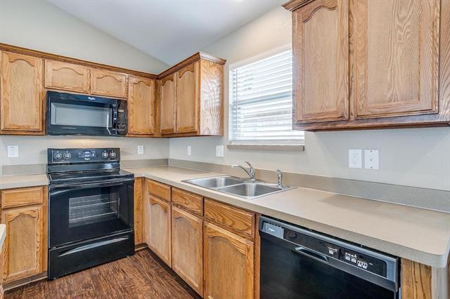 Building Photo - 1116 Boxwood Dr