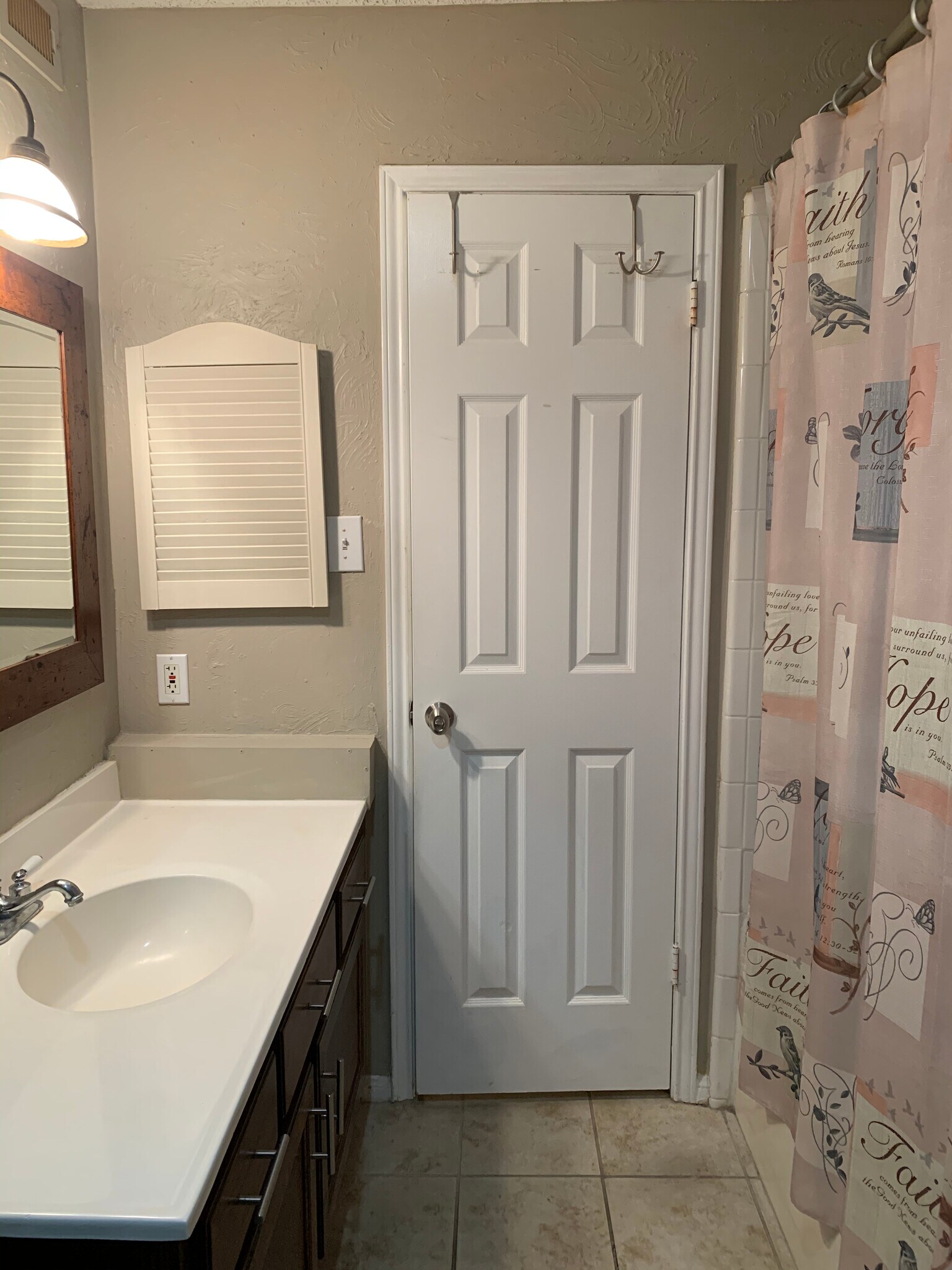 Building Photo - 2300 Old Spanish Trl