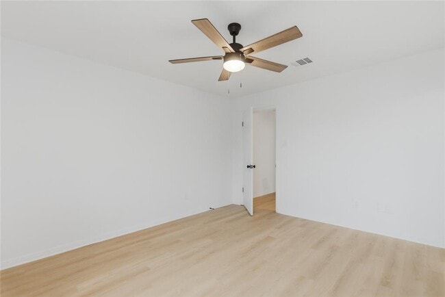 Building Photo - 2622 Gwendolyn Ln