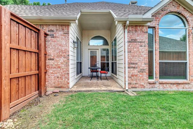 Building Photo - 4421 Oak Knoll Dr