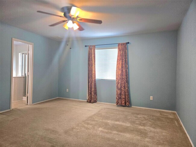 Building Photo - 133 Hillhouse Ln