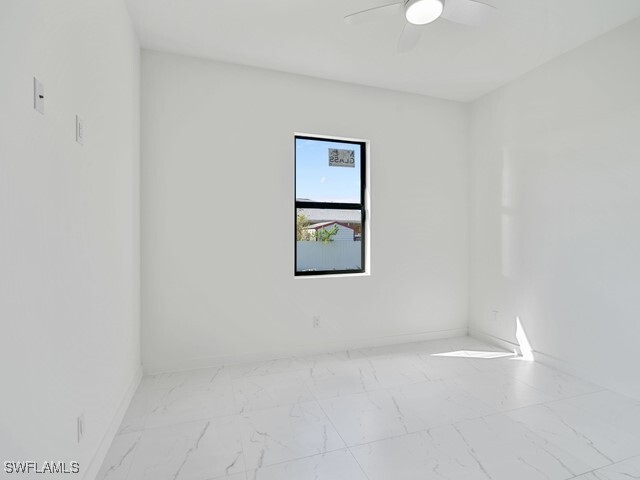 Building Photo - 2632 NW 4th Ave
