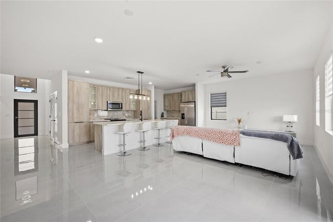 Building Photo - 6337 Chorus Dr