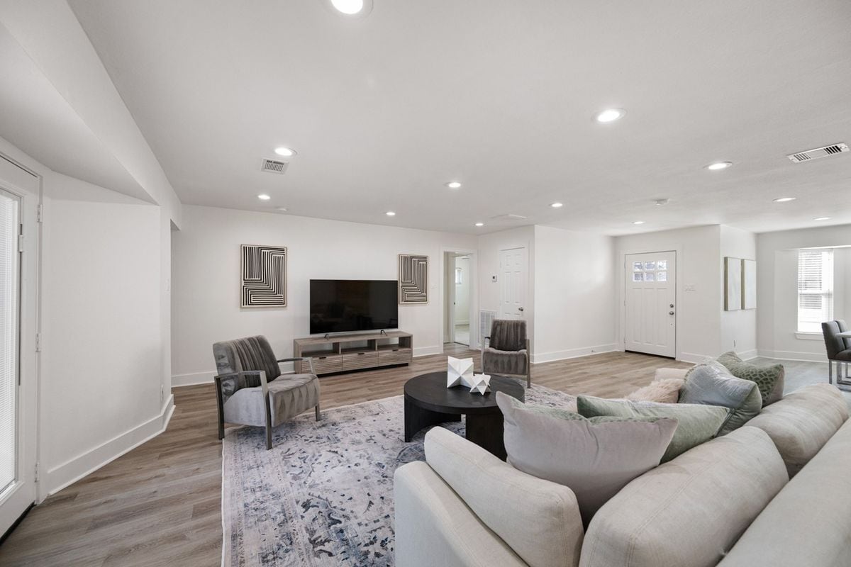 Building Photo - 5538 Yarwell Dr