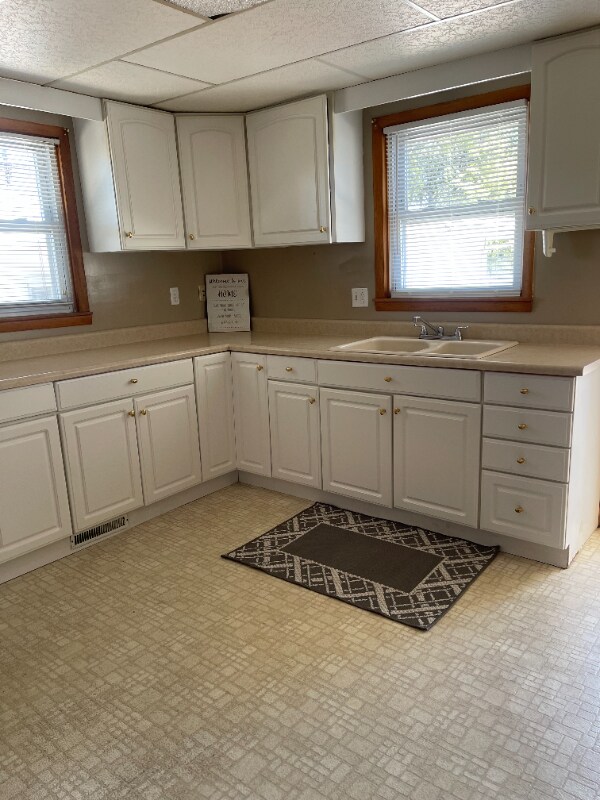 Building Photo - 1311 S State St