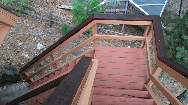 Building Photo - 594 Rose Ln