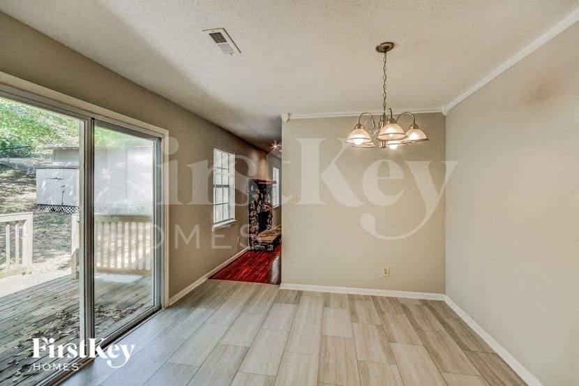 Building Photo - 2215 Pup Run