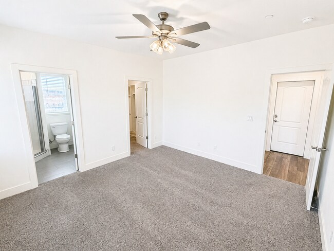 Building Photo - 3BR Home w/ 2-Car Garage, Tall ceilings & Upgraded Chef's Kitchen
