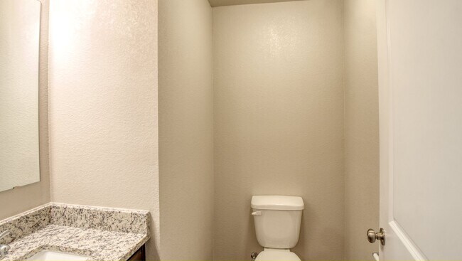 Building Photo - Spacious Townhome Available Now!