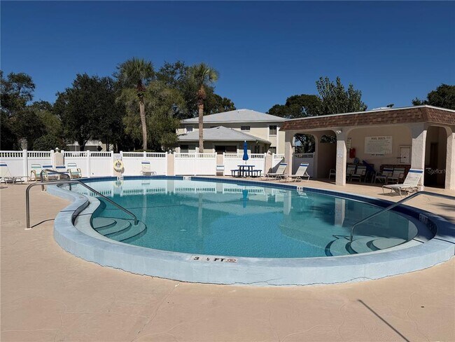 Building Photo - 1831 Bough Ave