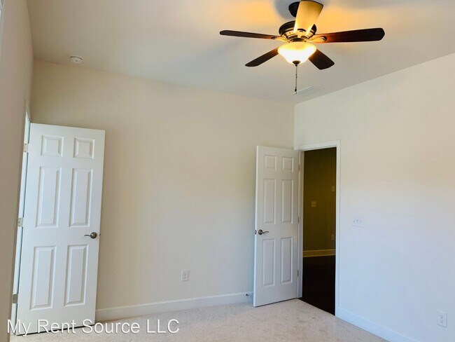Building Photo - 3 br, 2.5 bath House - 2537 Josselyn Lane SE