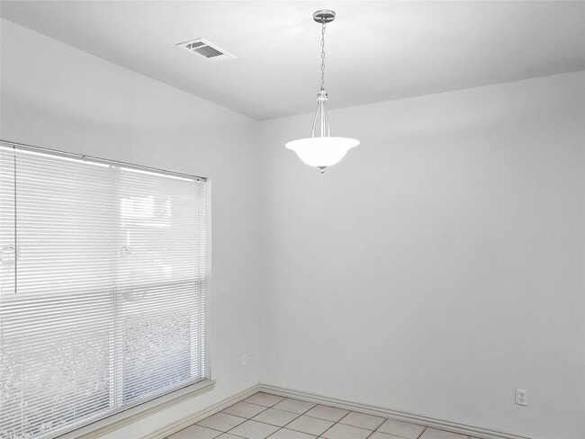 Building Photo - 2324 Calendar Ct