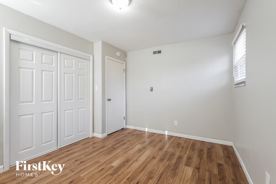 Building Photo - 8141 S East St