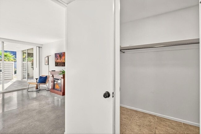 Building Photo - 76790 Lark Dr