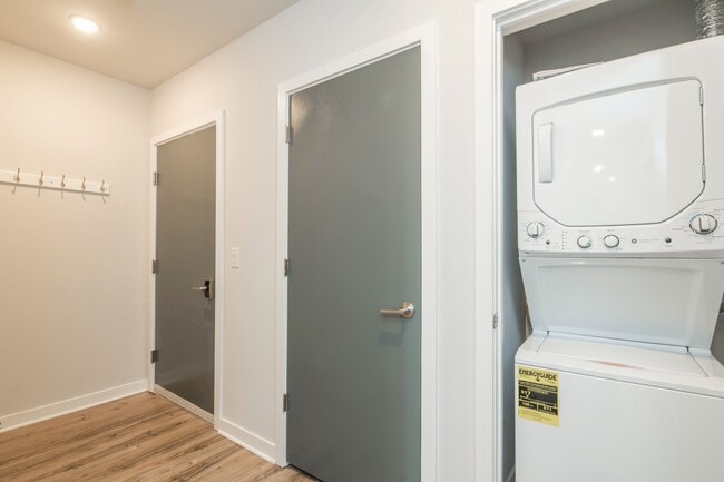 Building Photo - 1143 N 3rd St